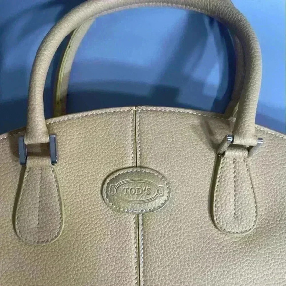 Vintage Tods leather cream shoulder bag small handbag white stitching detail - Picture 2 of 16